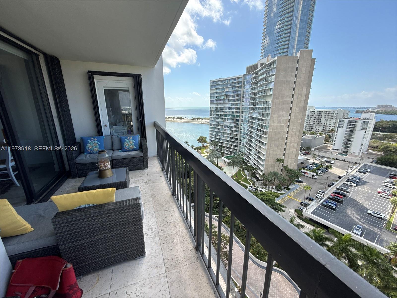 BRICKELL BAY CLUB CONDO - Residential