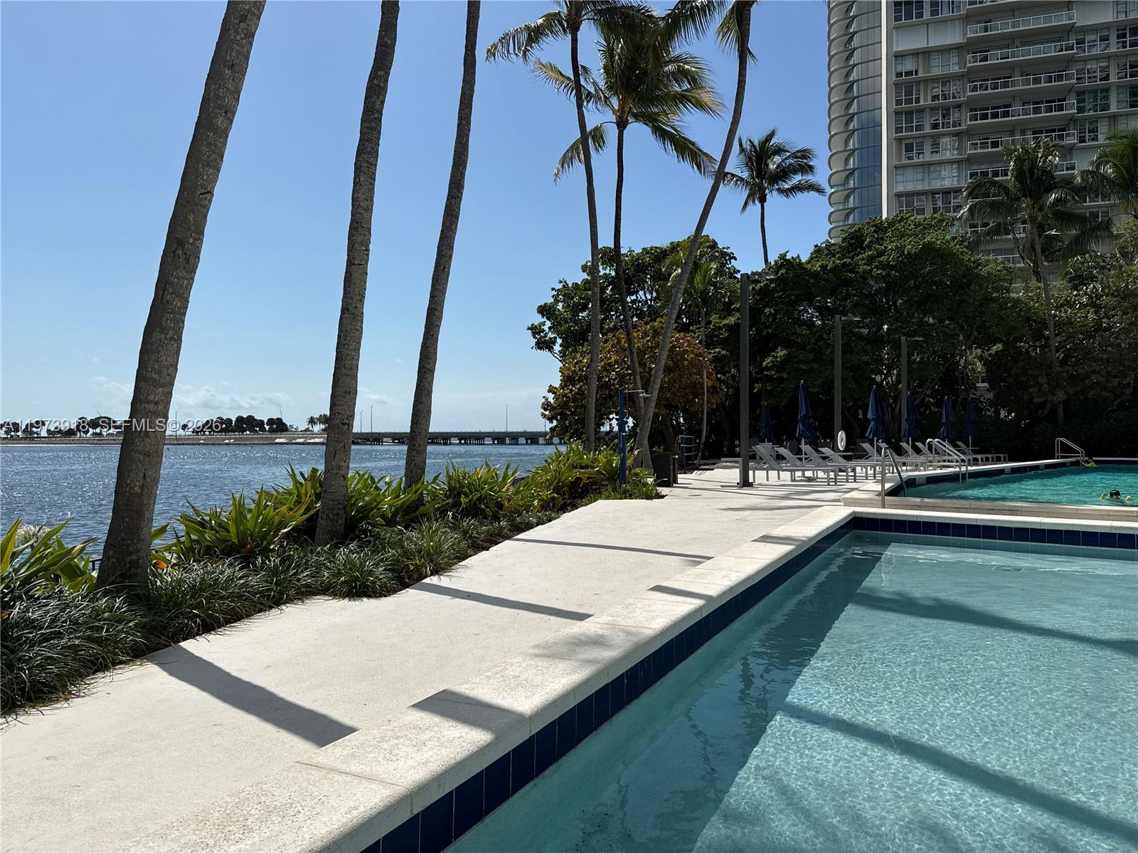 BRICKELL BAY CLUB CONDO - Residential