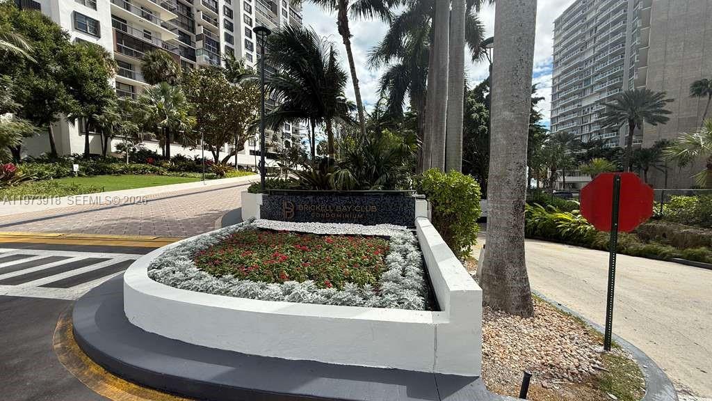 2333 Brickell Ave 1616