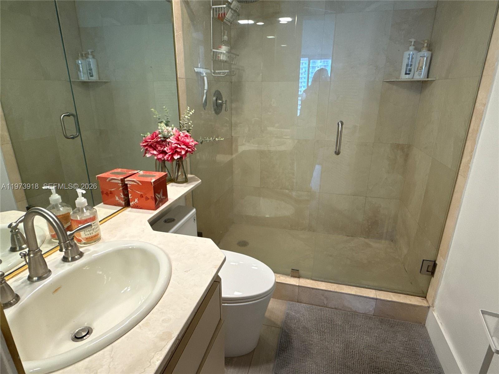 BRICKELL BAY CLUB CONDO - Residential