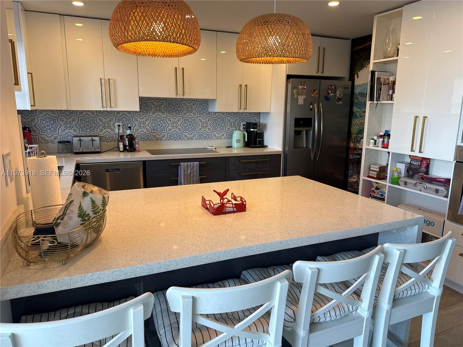 BRICKELL BAY CLUB CONDO - Residential