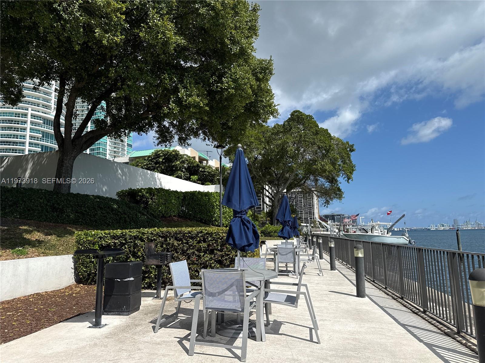 BRICKELL BAY CLUB CONDO - Residential