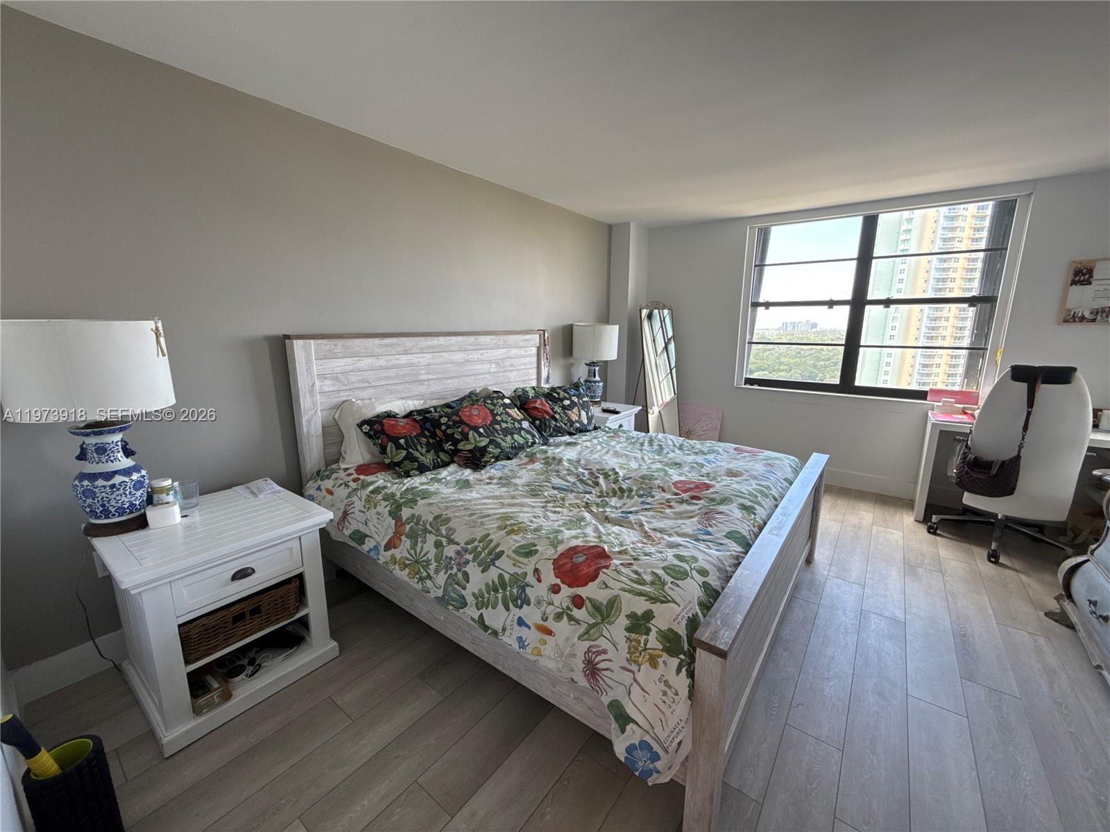 BRICKELL BAY CLUB CONDO - Residential