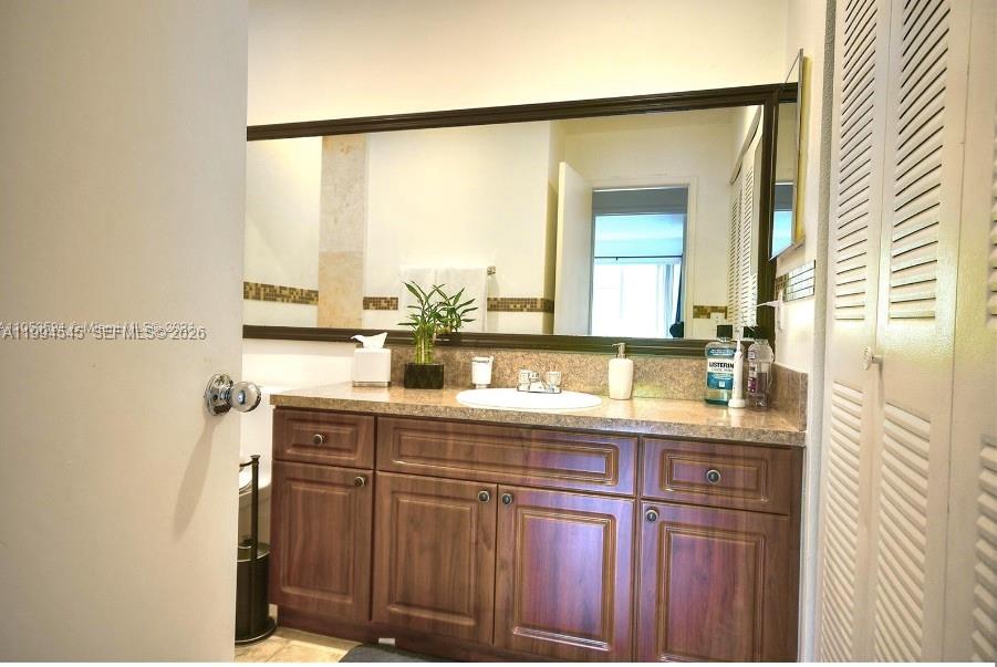 ENCLAVE AT DORAL CONDO NO - Residential Lease