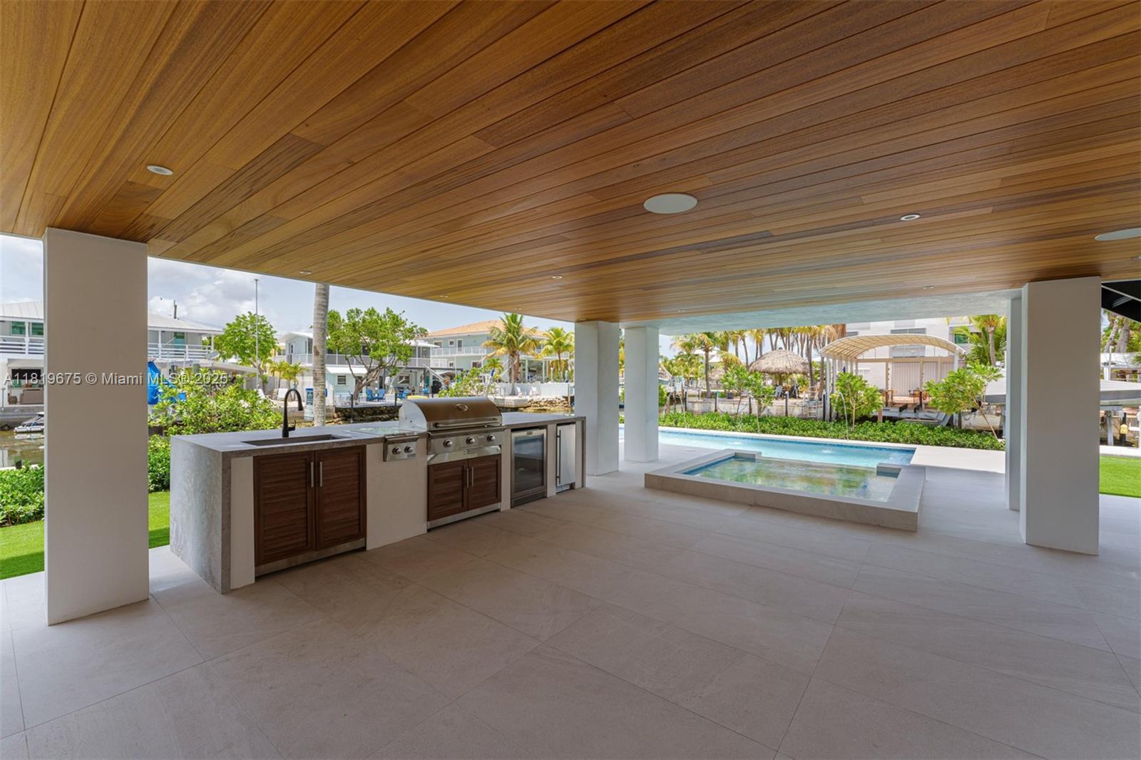 KEY LARGO BEACH ADD - Residential
