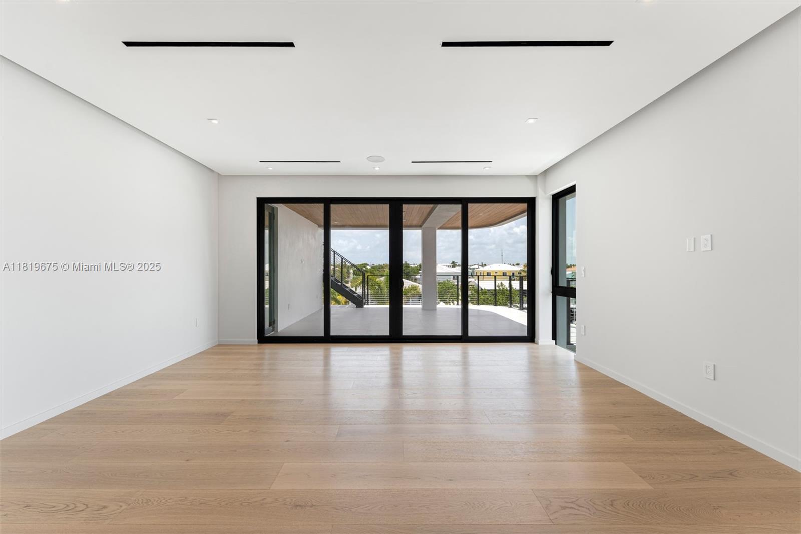 KEY LARGO BEACH ADD - Residential