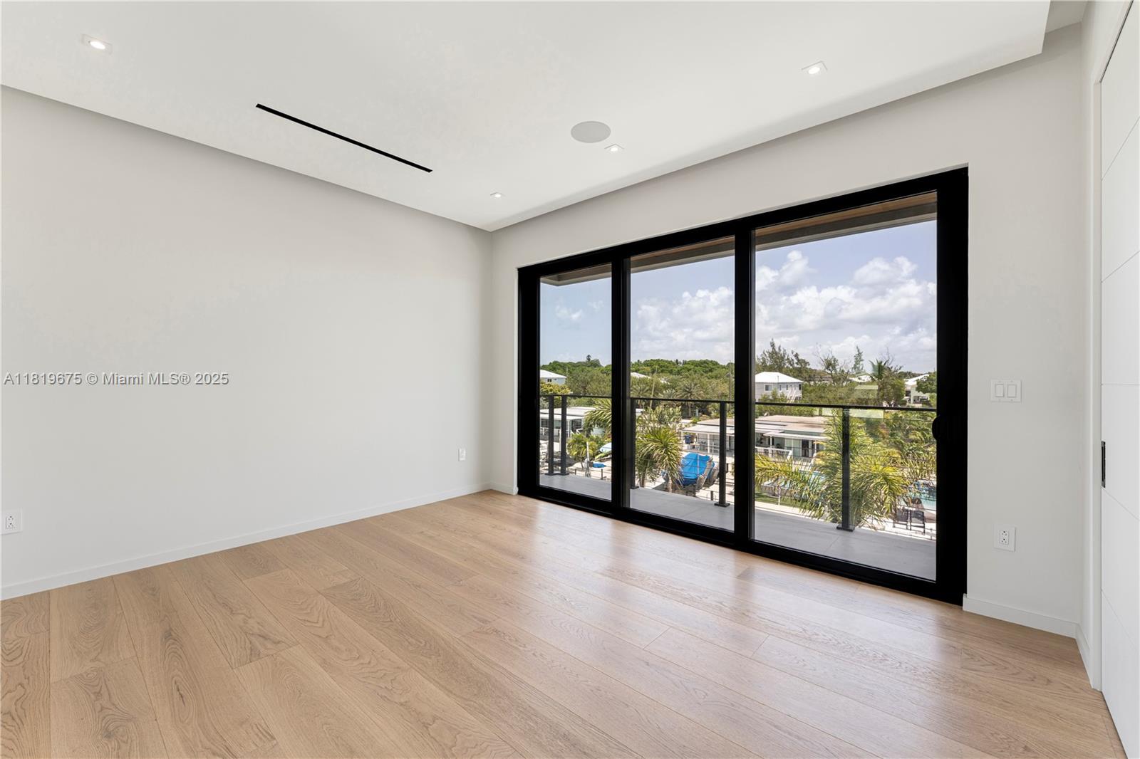 KEY LARGO BEACH ADD - Residential