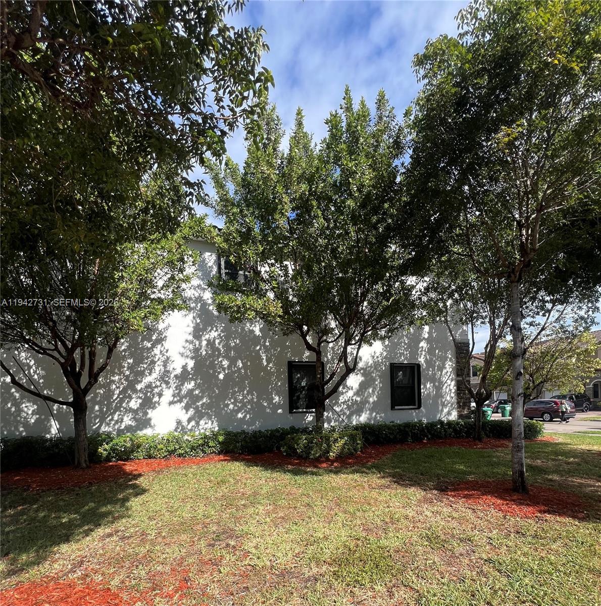 COCO PALM ESTATES - Residential