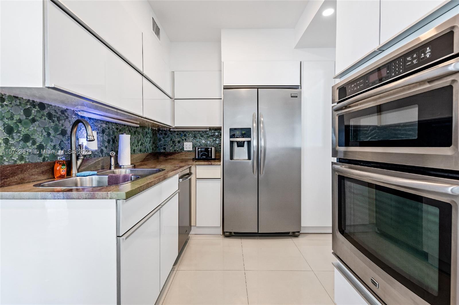 SIAN OCEAN RESIDENCES CON - Residential Lease