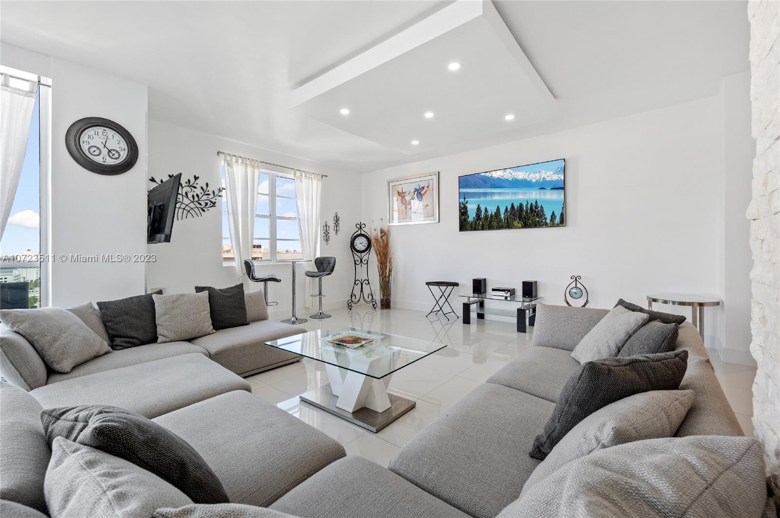 SIAN OCEAN RESIDENCES CON - Residential Lease