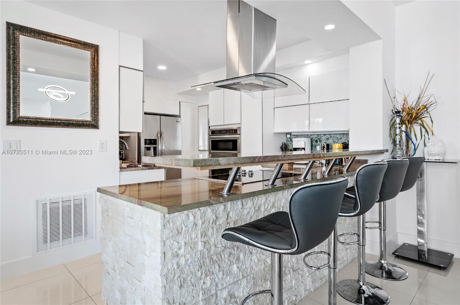 SIAN OCEAN RESIDENCES CON - Residential Lease