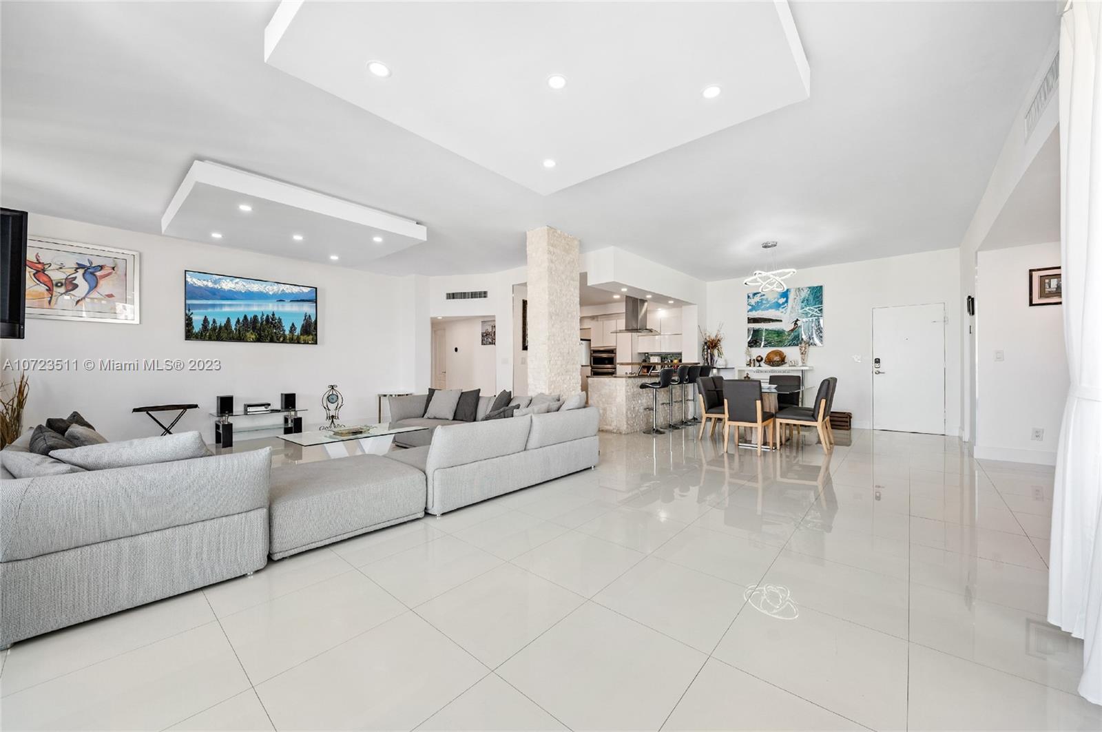 SIAN OCEAN RESIDENCES CON - Residential Lease