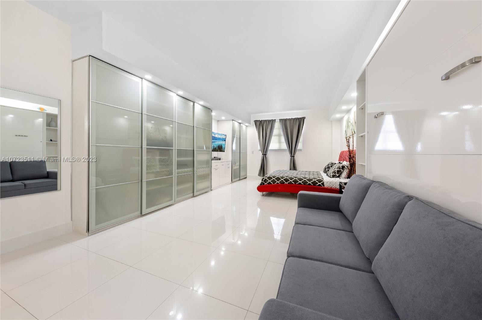 SIAN OCEAN RESIDENCES CON - Residential Lease