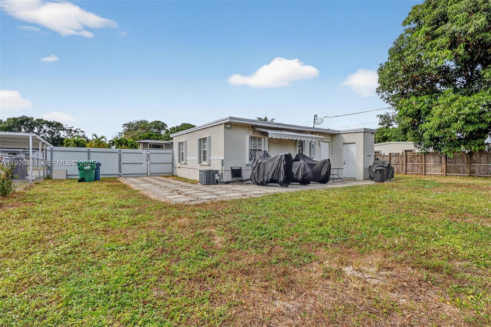 BUNCHE PARK - Residential