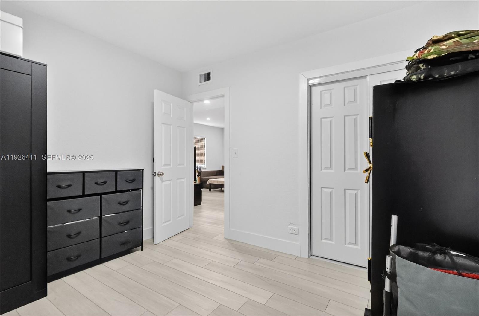 BUNCHE PARK - Residential