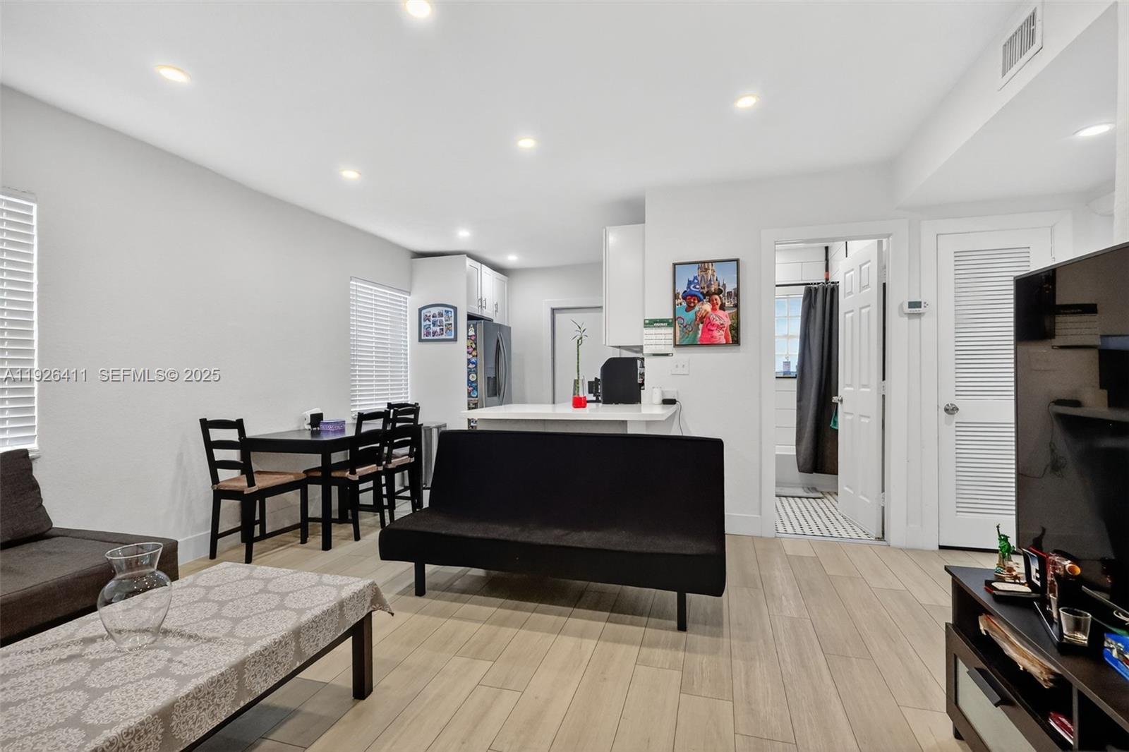 BUNCHE PARK - Residential