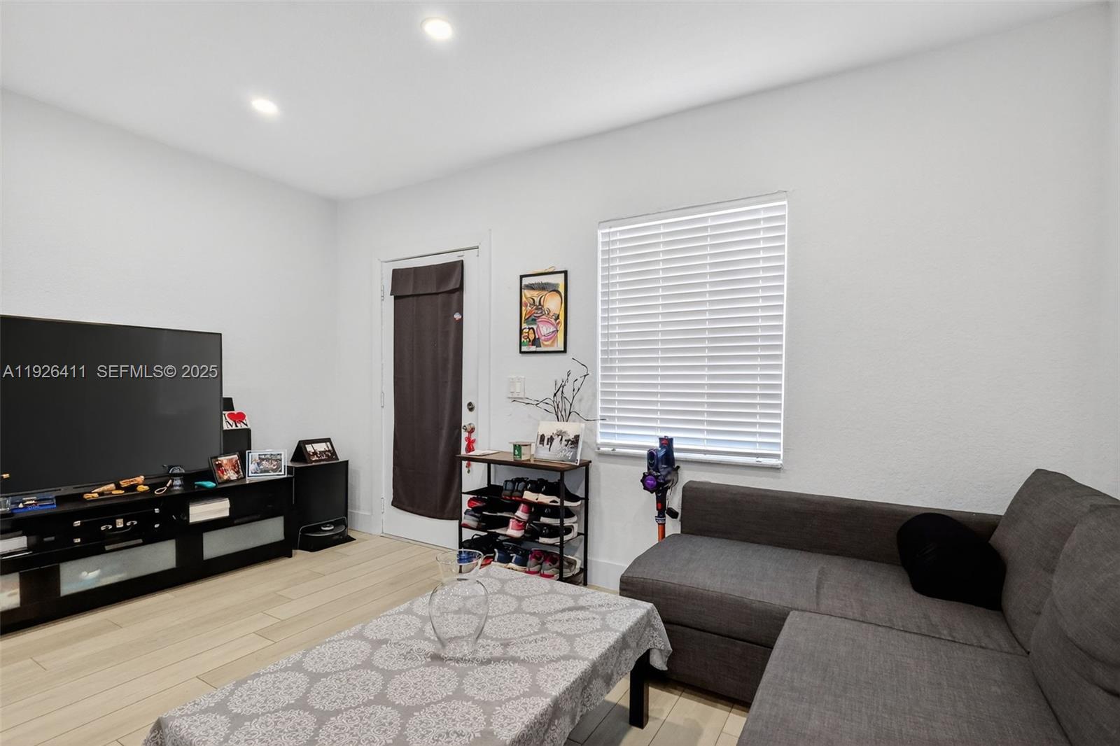 BUNCHE PARK - Residential