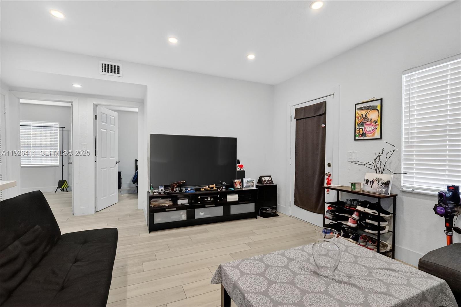 BUNCHE PARK - Residential