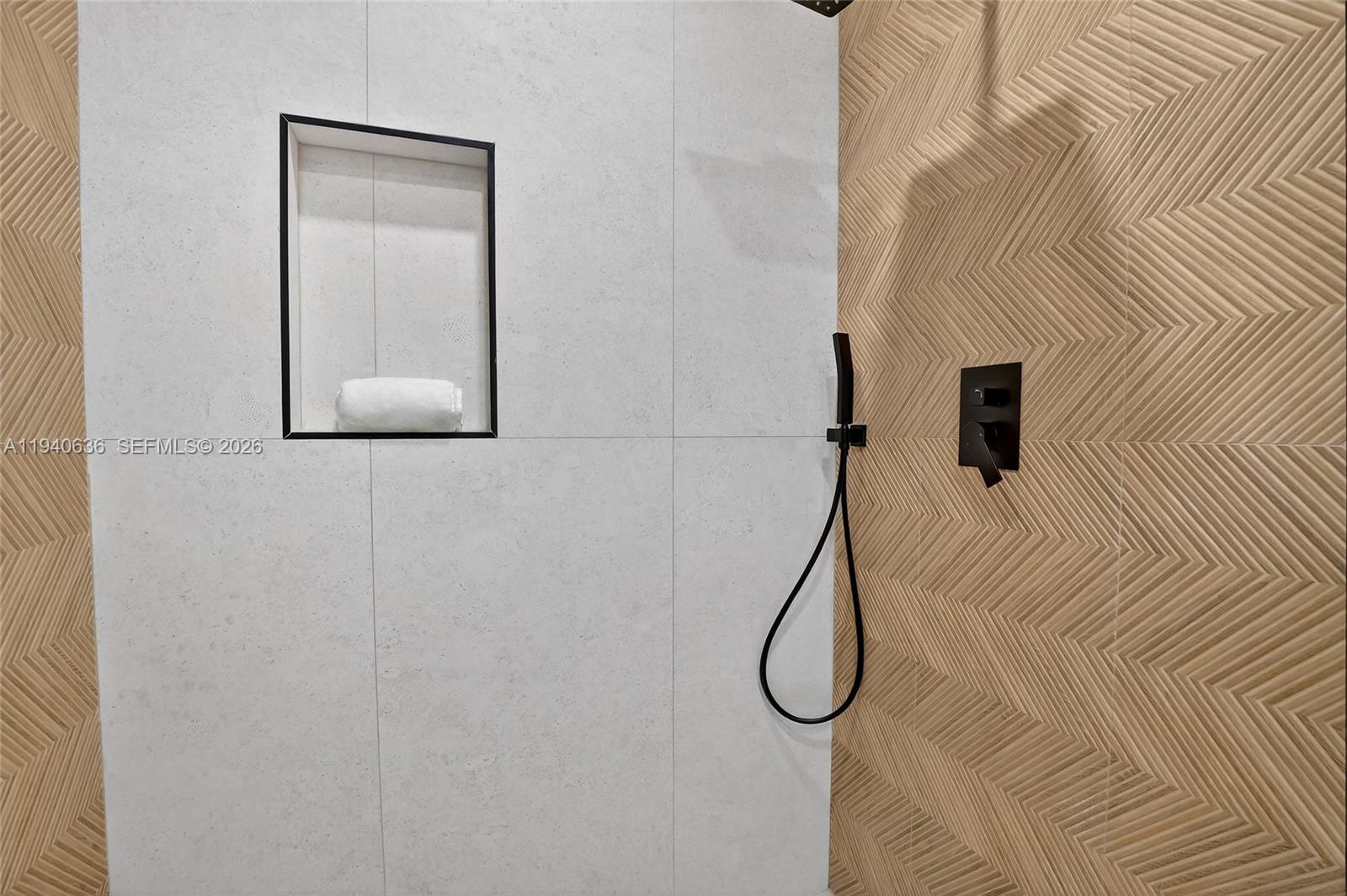 LIBERTY HOMES ESTATES SEC - Residential