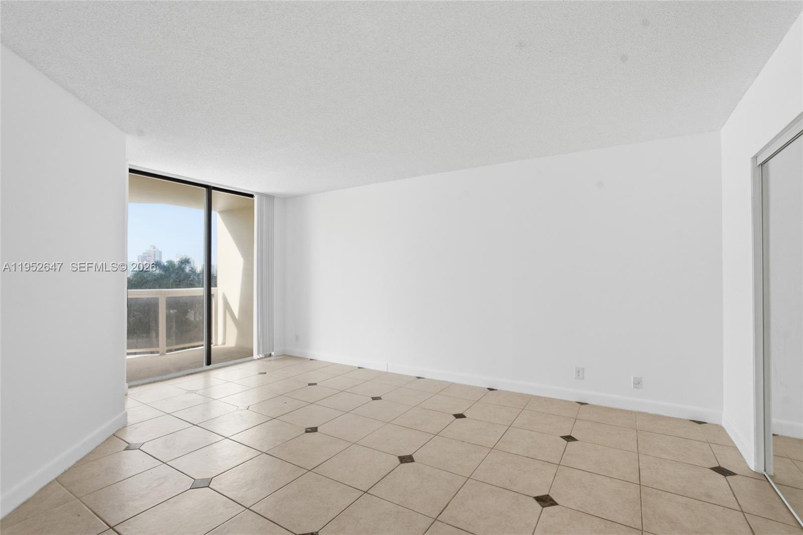 THE LANDMARK CONDO - Residential