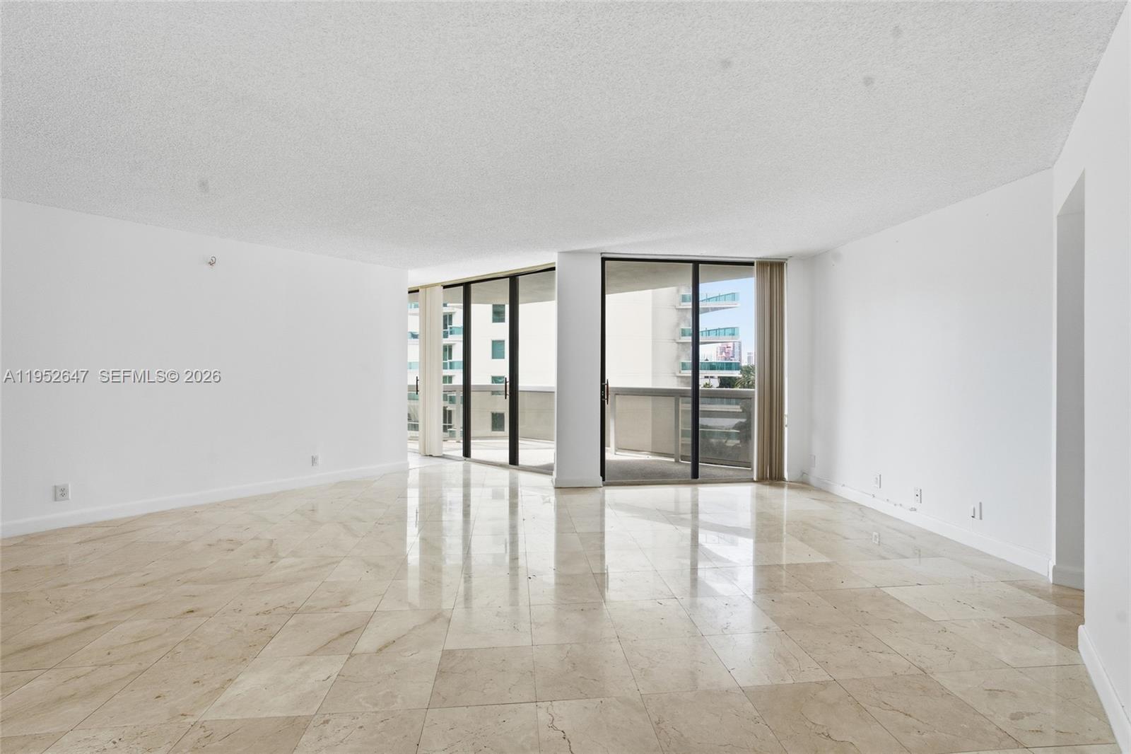 THE LANDMARK CONDO - Residential