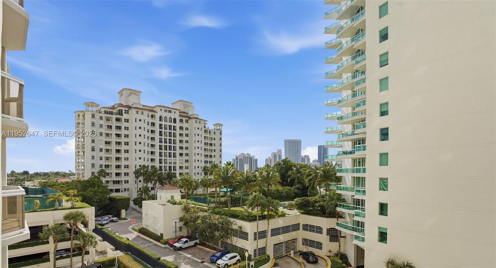 THE LANDMARK CONDO - Residential