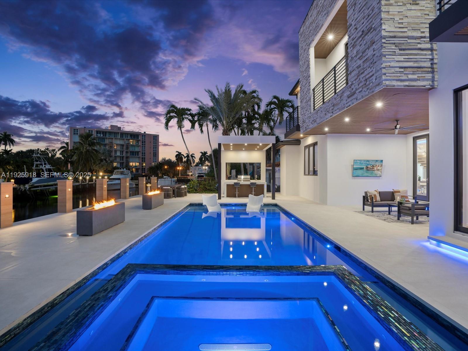 VENICE RESUB OF BLKS 5 & - Residential