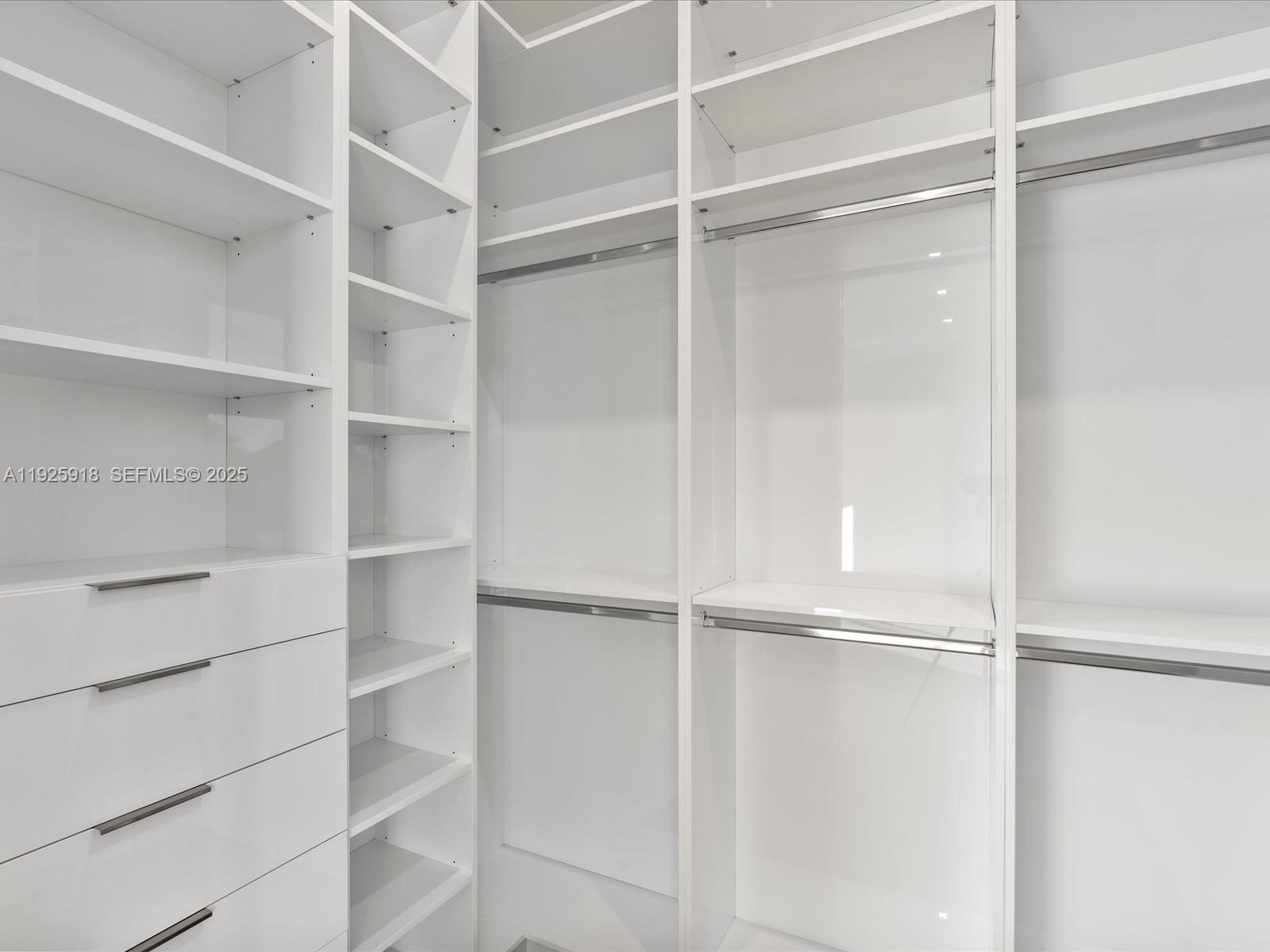 VENICE RESUB OF BLKS 5 & - Residential