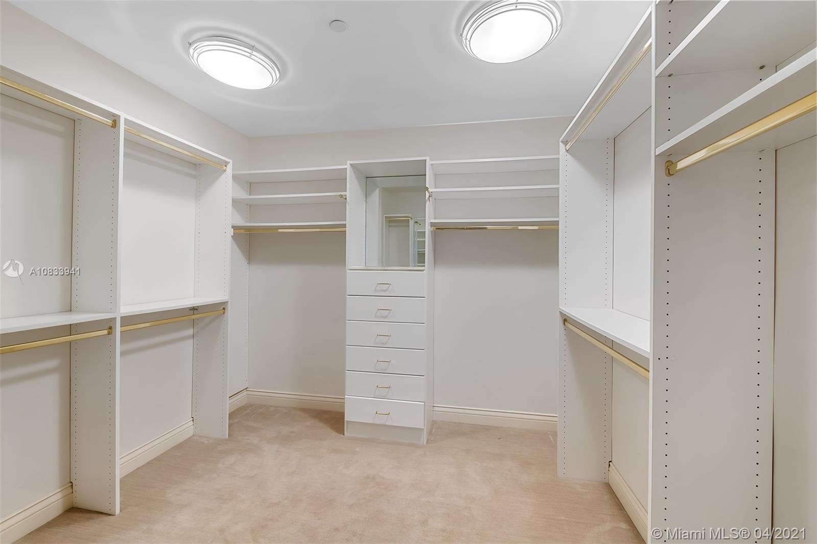 THE GABLES CONDO - Residential