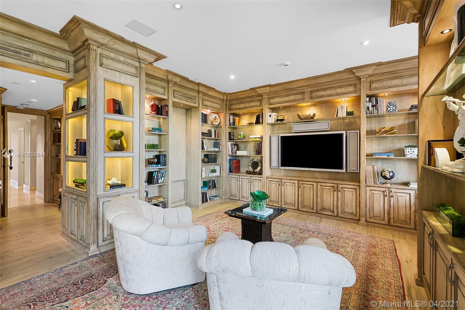 THE GABLES CONDO - Residential