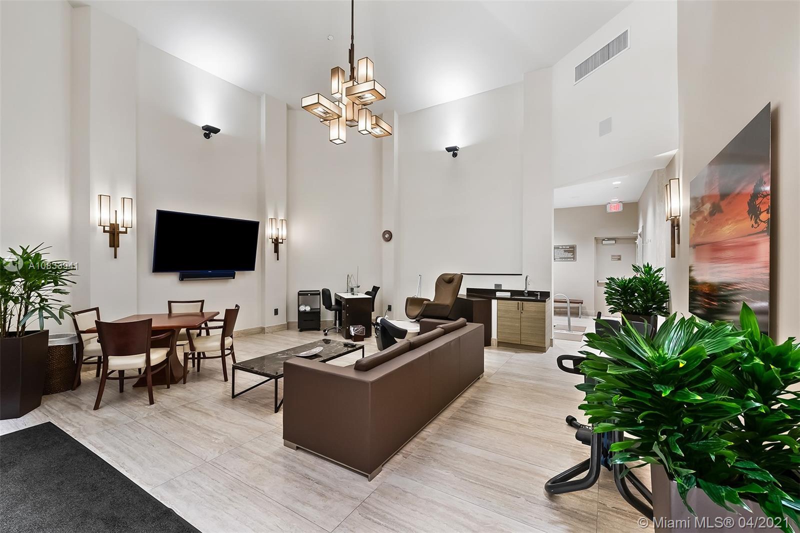 THE GABLES CONDO - Residential