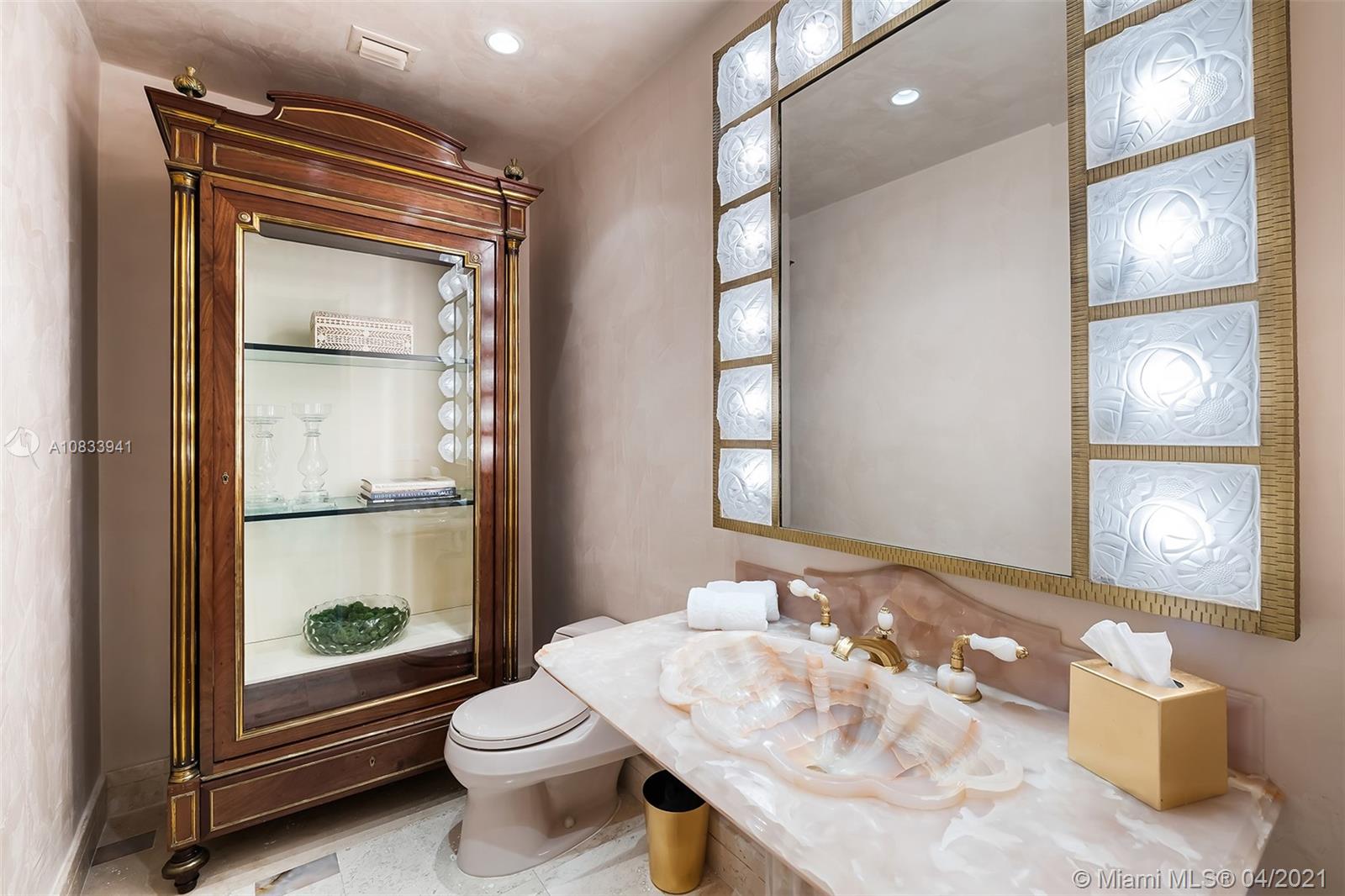 THE GABLES CONDO - Residential