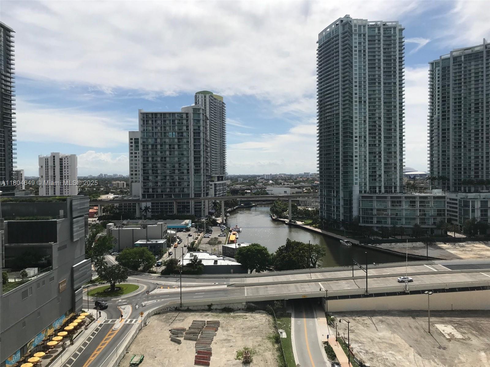Rental Property at 31 Se 6th St 1702, Miami, Broward County, Florida - Bedrooms: 2 
Bathrooms: 2  - $3,990 MO.