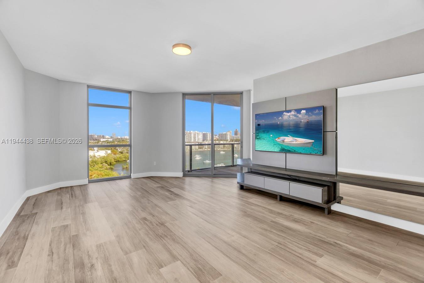 17301 Biscayne Blvd 1106