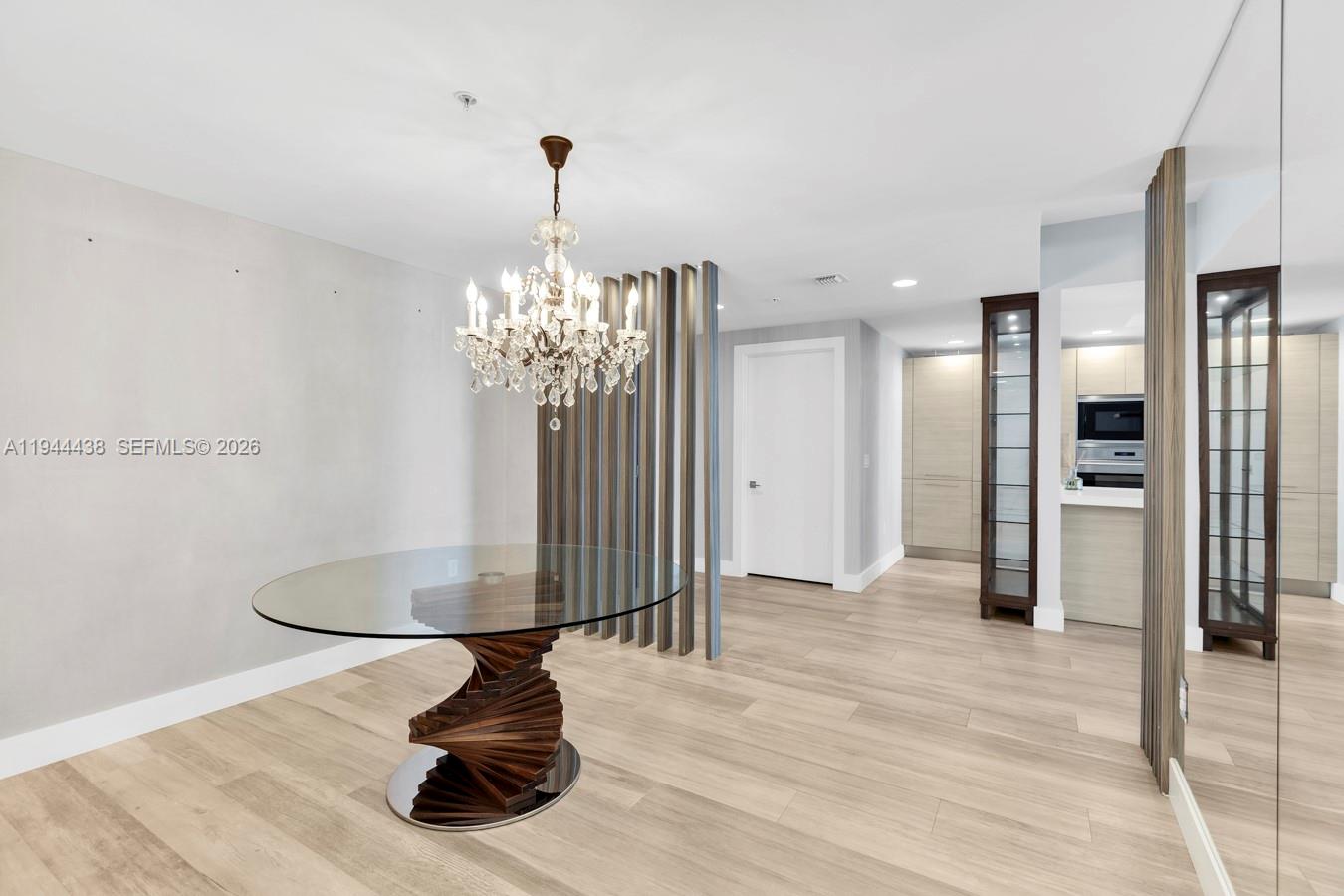 MARINA PALMS RESIDENCES - Residential