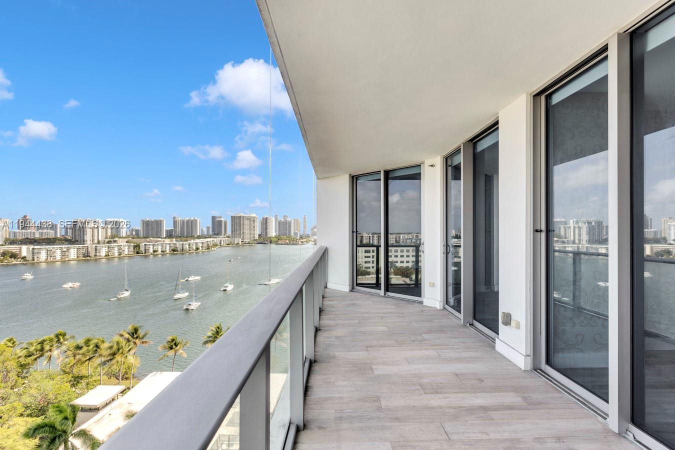 MARINA PALMS RESIDENCES - Residential