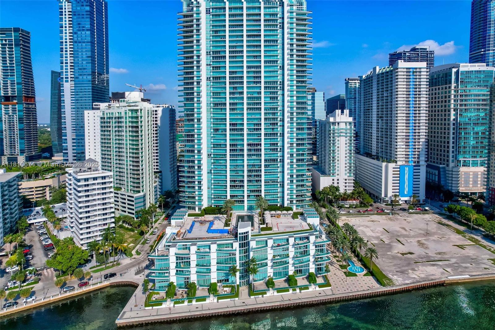 JADE RESIDENCES AT BRICKEL - Residential