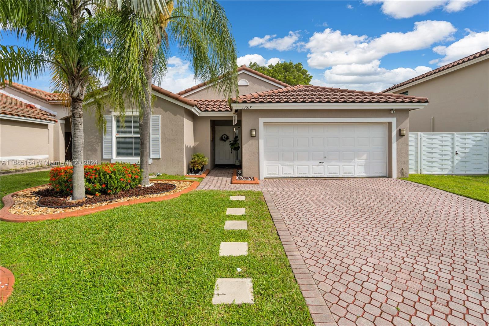 SILVER LAKES NORTH - Residential Lease
