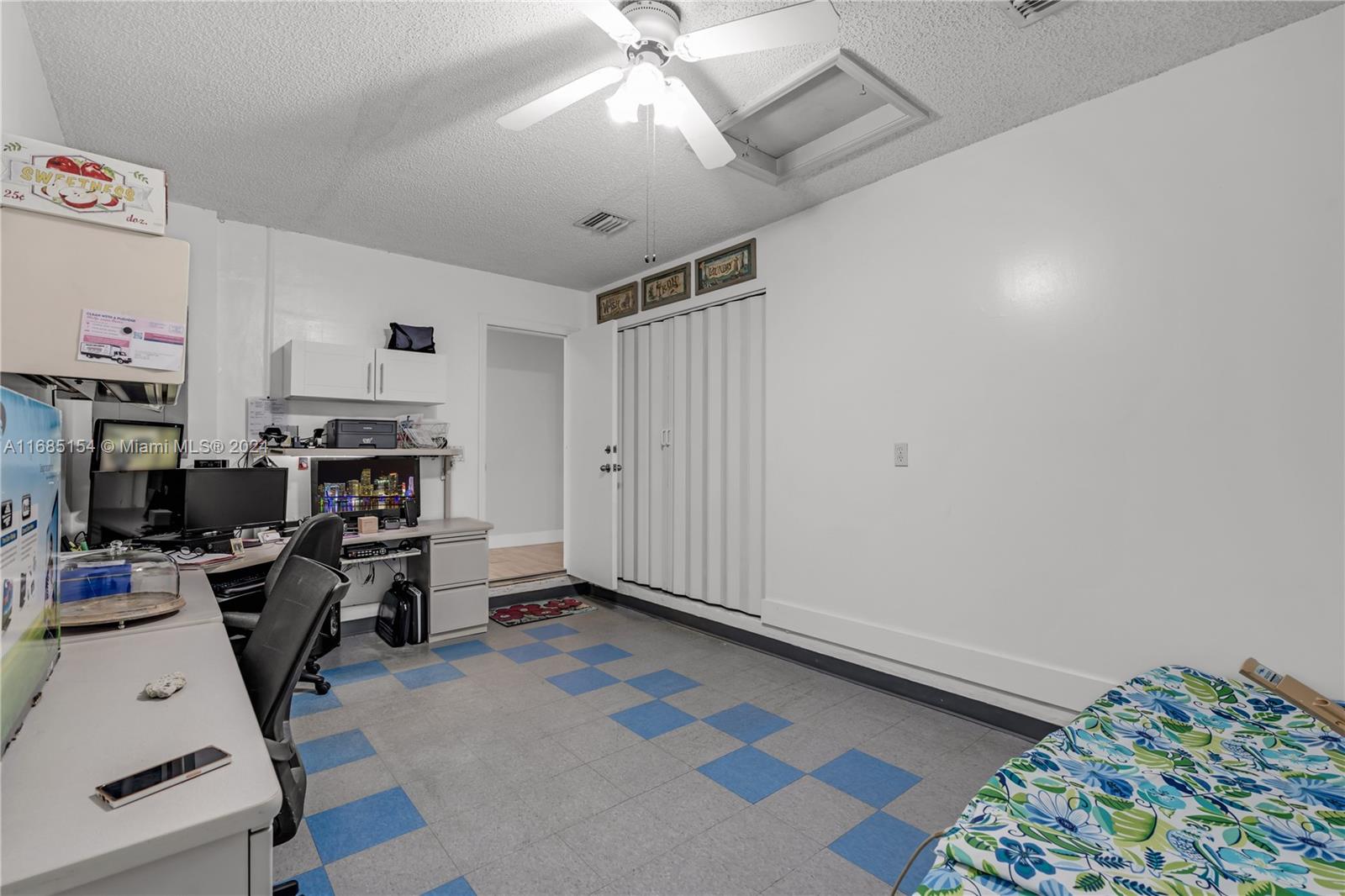 SILVER LAKES NORTH - Residential Lease