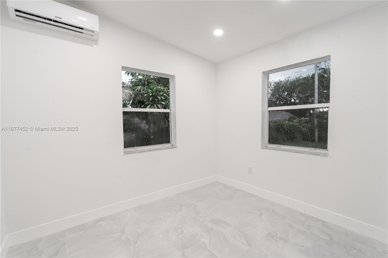 POMPANO BEACH HIGHLANDS 5 - Residential