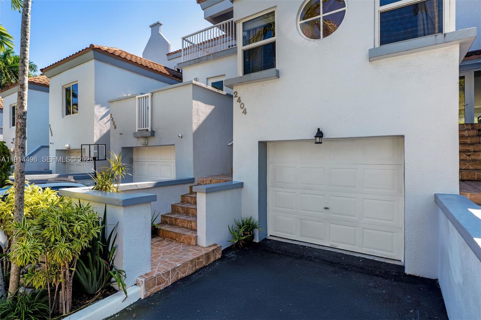 LE POINT CONDO - Residential