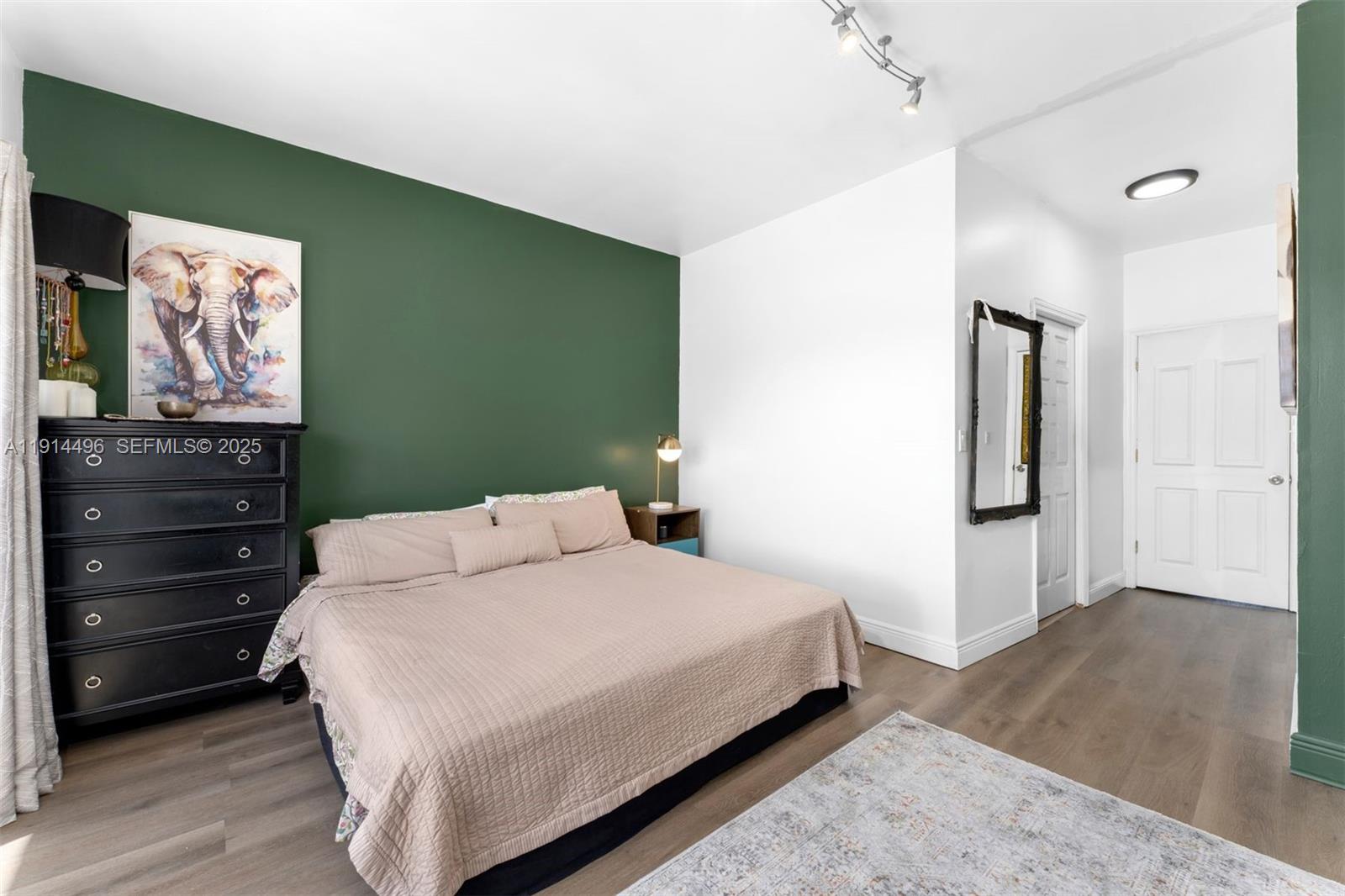 LE POINT CONDO - Residential