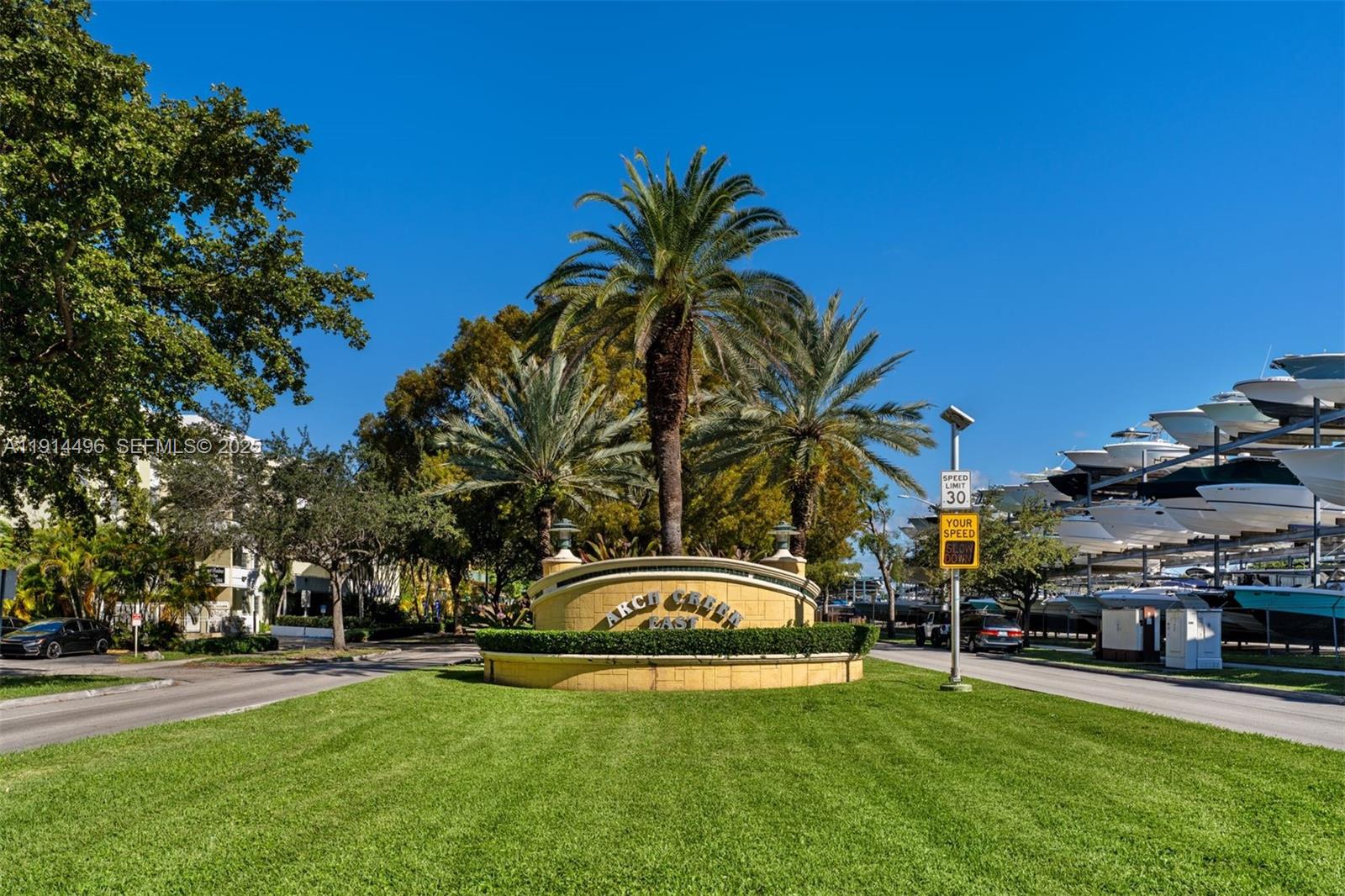 LE POINT CONDO - Residential