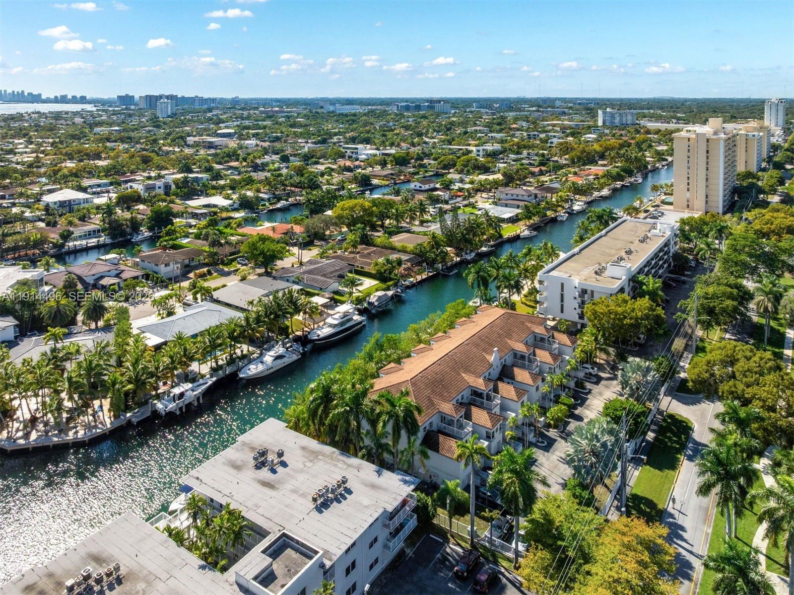 LE POINT CONDO - Residential