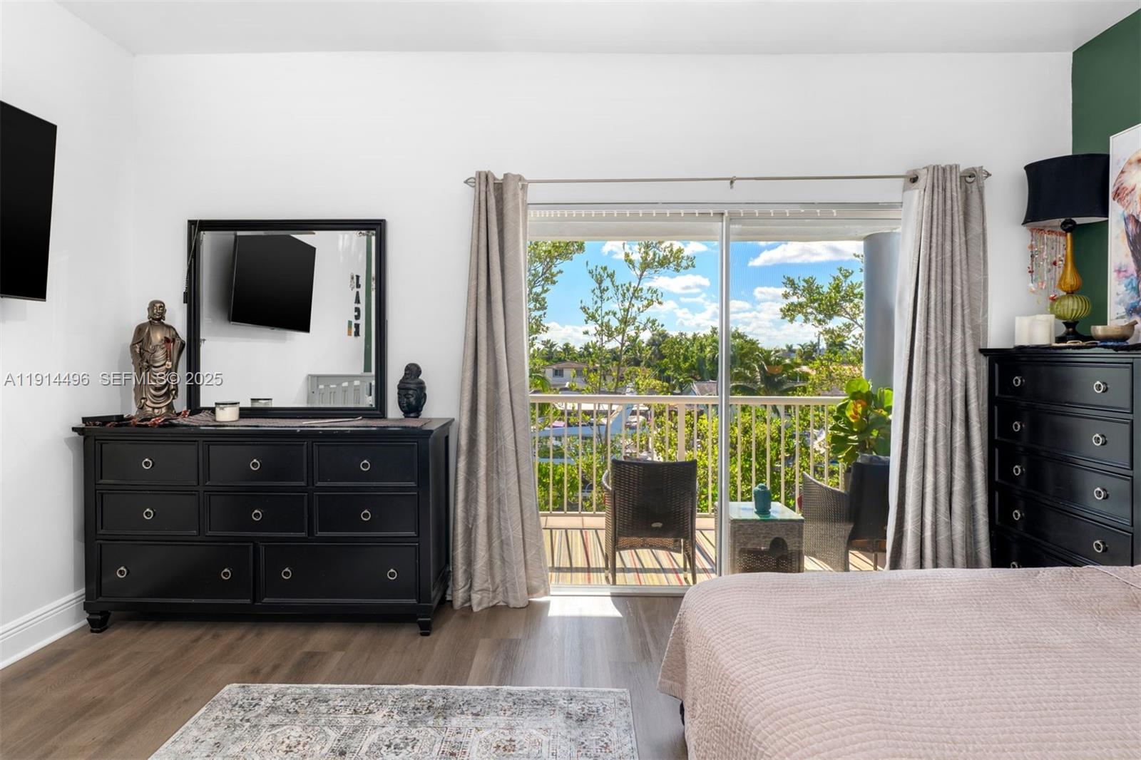 LE POINT CONDO - Residential