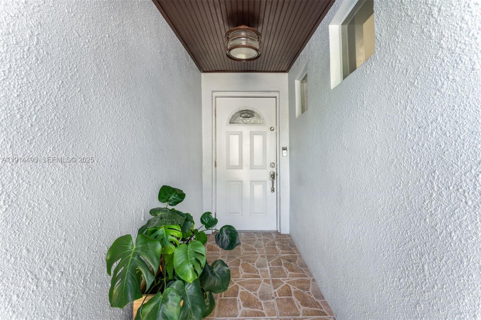 LE POINT CONDO - Residential