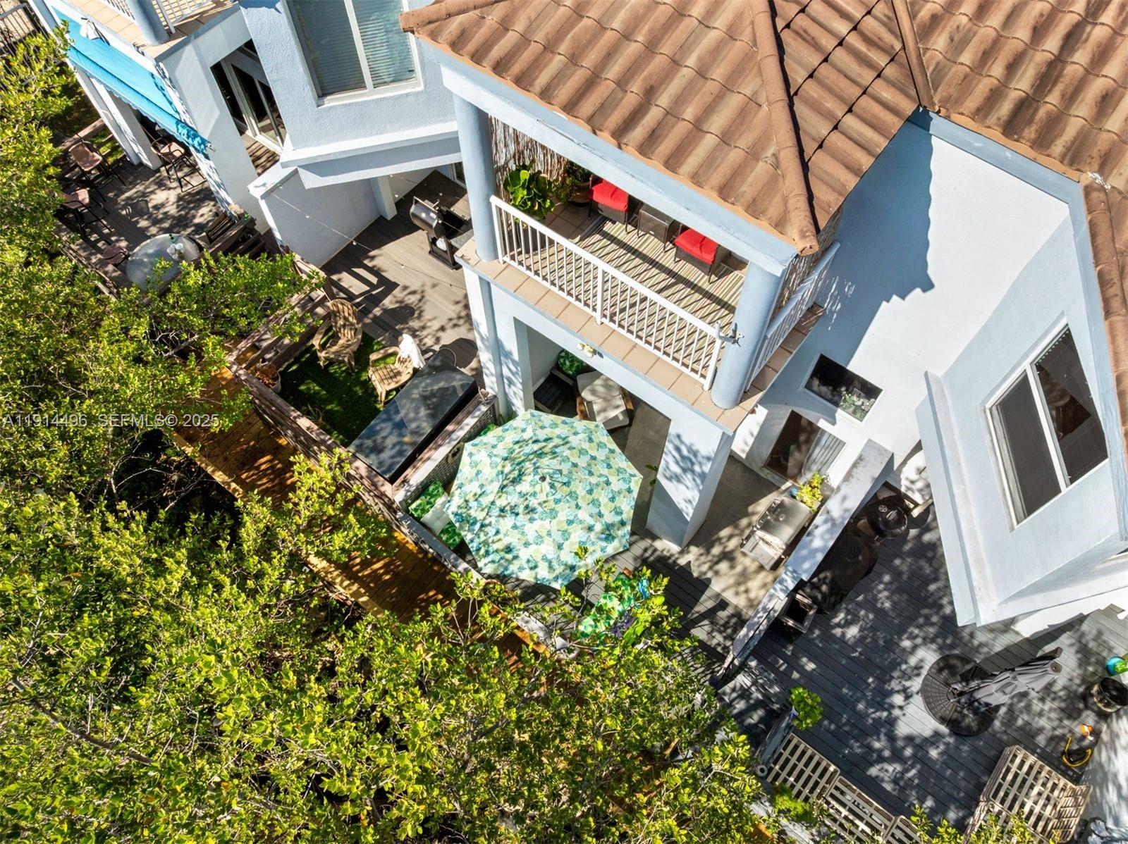 LE POINT CONDO - Residential