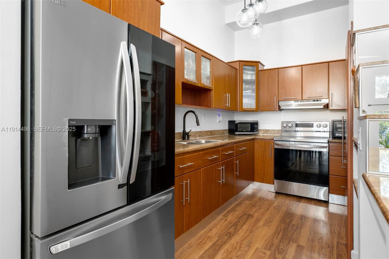 LE POINT CONDO - Residential