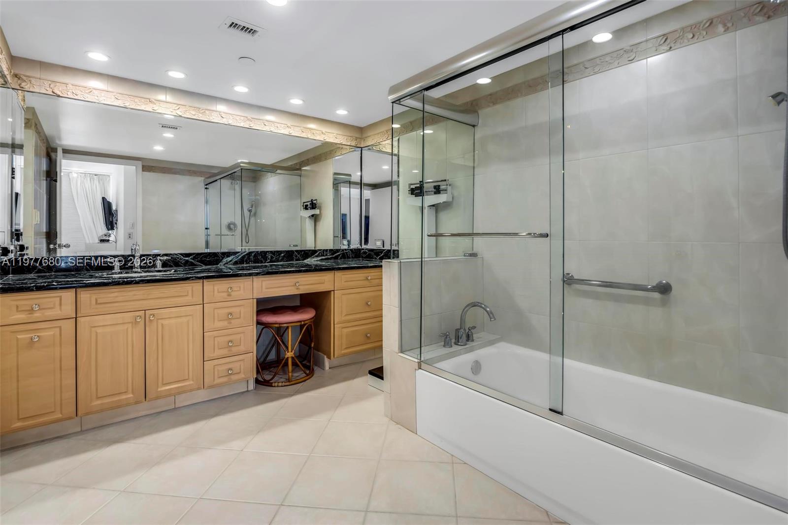 TURNBERRY ISLE NORTH - Residential