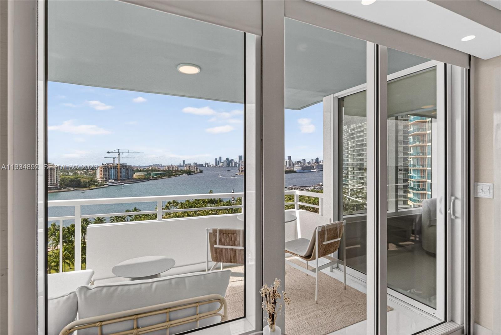 SOUTH POINTE TOWERS CONDO - Residential